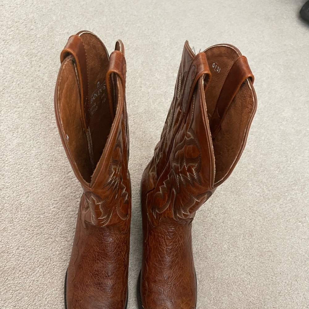 Men’s “like new” Western Boot; never worn outside as heels clearly show.